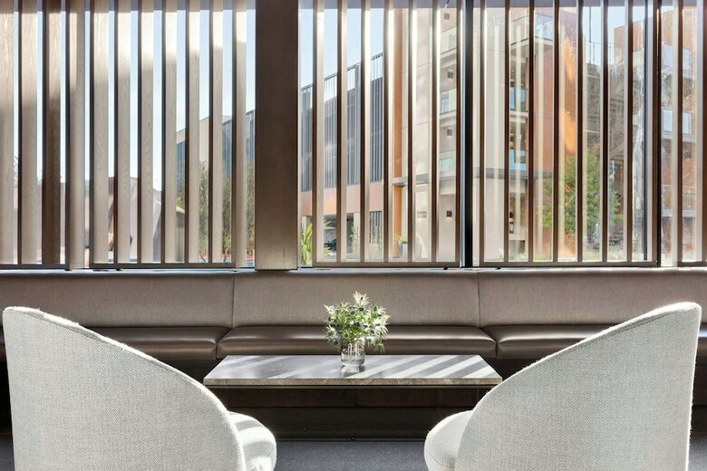 Tetra Hotel,  Autograph Collection