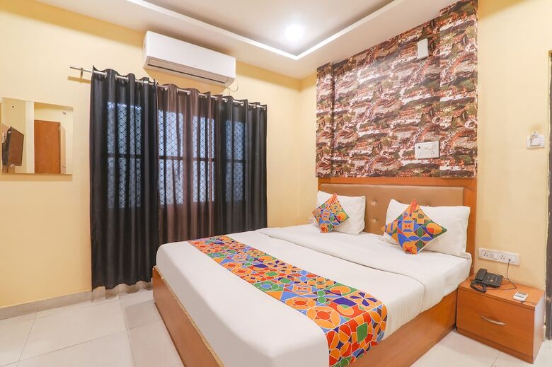 Fabhotel Swarn Banquet
