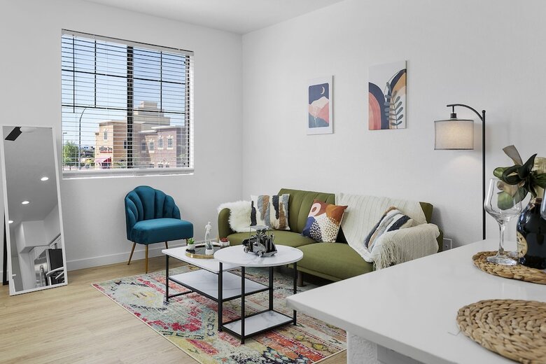 Aparthotel Two Glendale Cozysuites With Pool 2 & 9