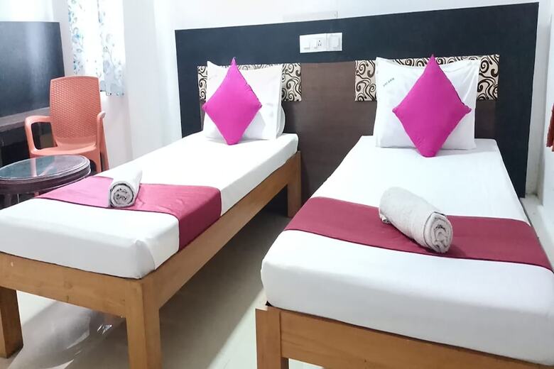 Hotel Aayush Residency