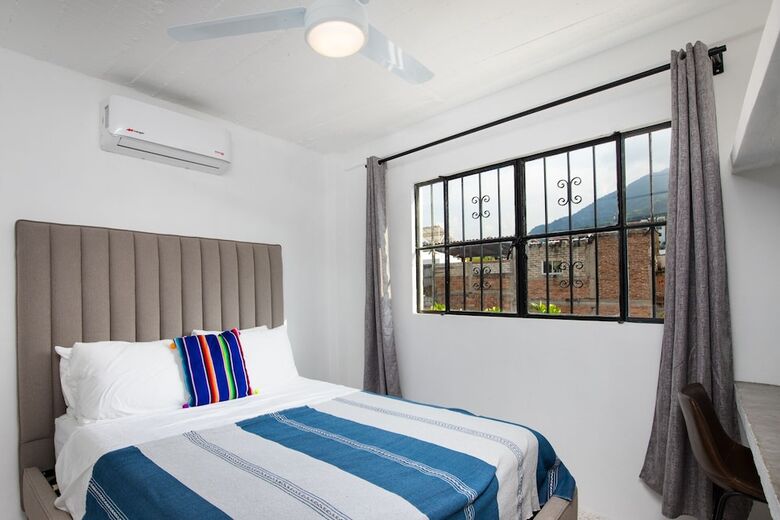 Aparthotel Cuale Condo Retreats