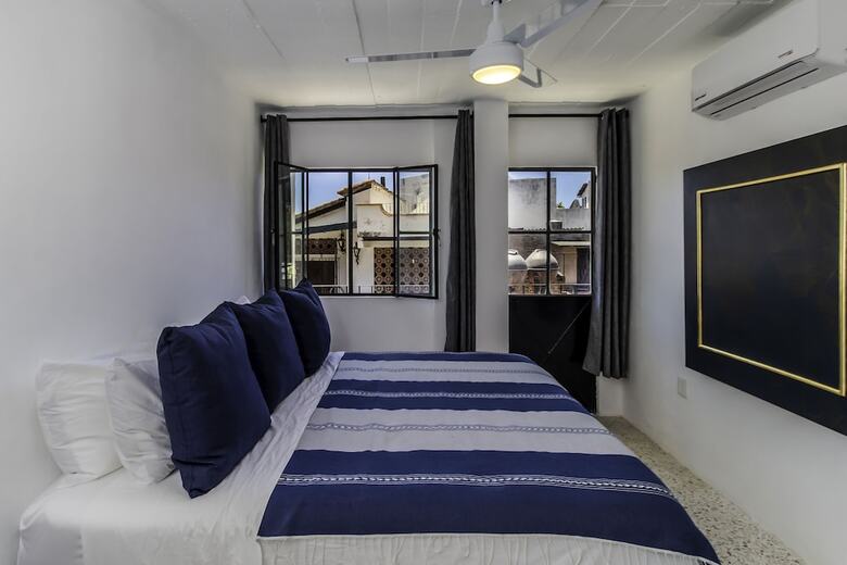 Aparthotel Cuale Condo Retreats