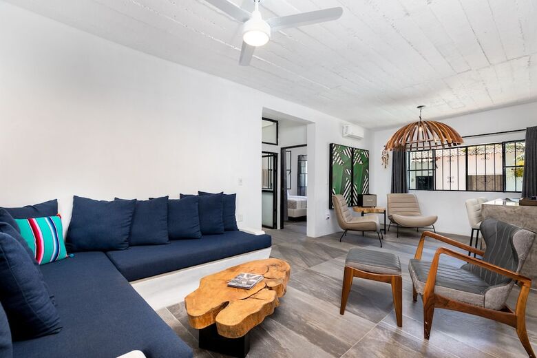 Aparthotel Cuale Condo Retreats