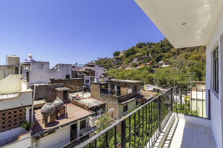 Aparthotel Cuale Condo Retreats