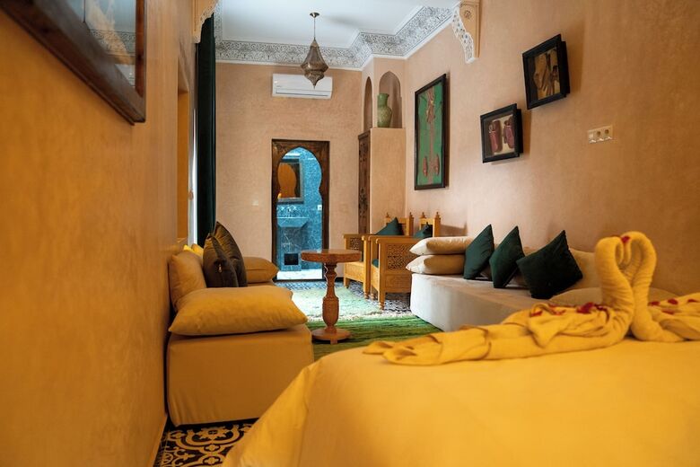 Click Riad & Spa