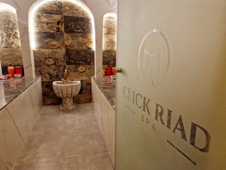 Click Riad & Spa