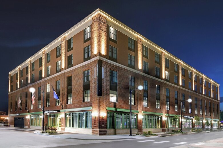 Hotel Courtyard By Marriott Manhattan Aggieville