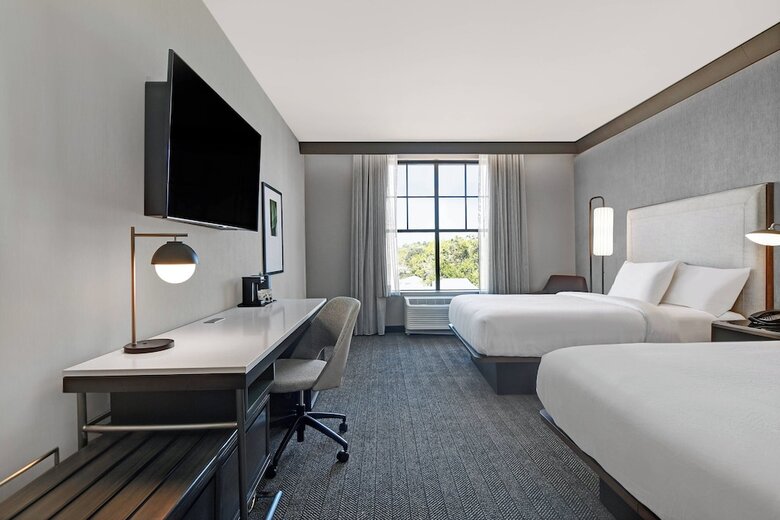 Hotel Courtyard By Marriott Manhattan Aggieville