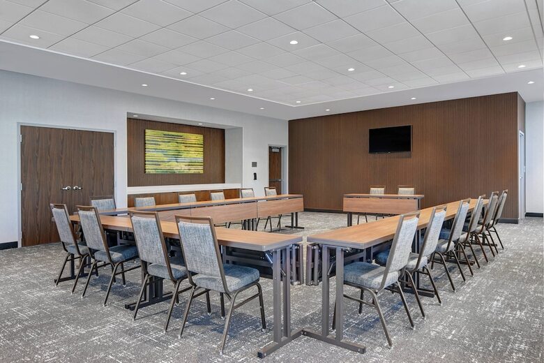Hotel Courtyard By Marriott Manhattan Aggieville