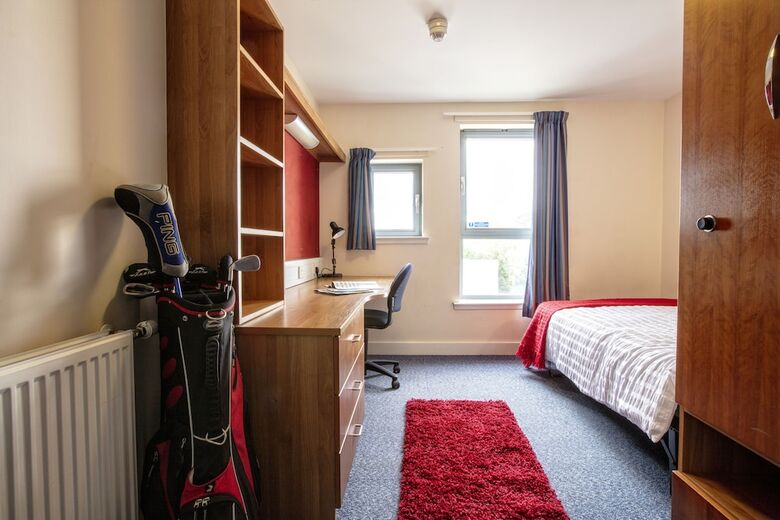 Belmont Apartments And Rooms