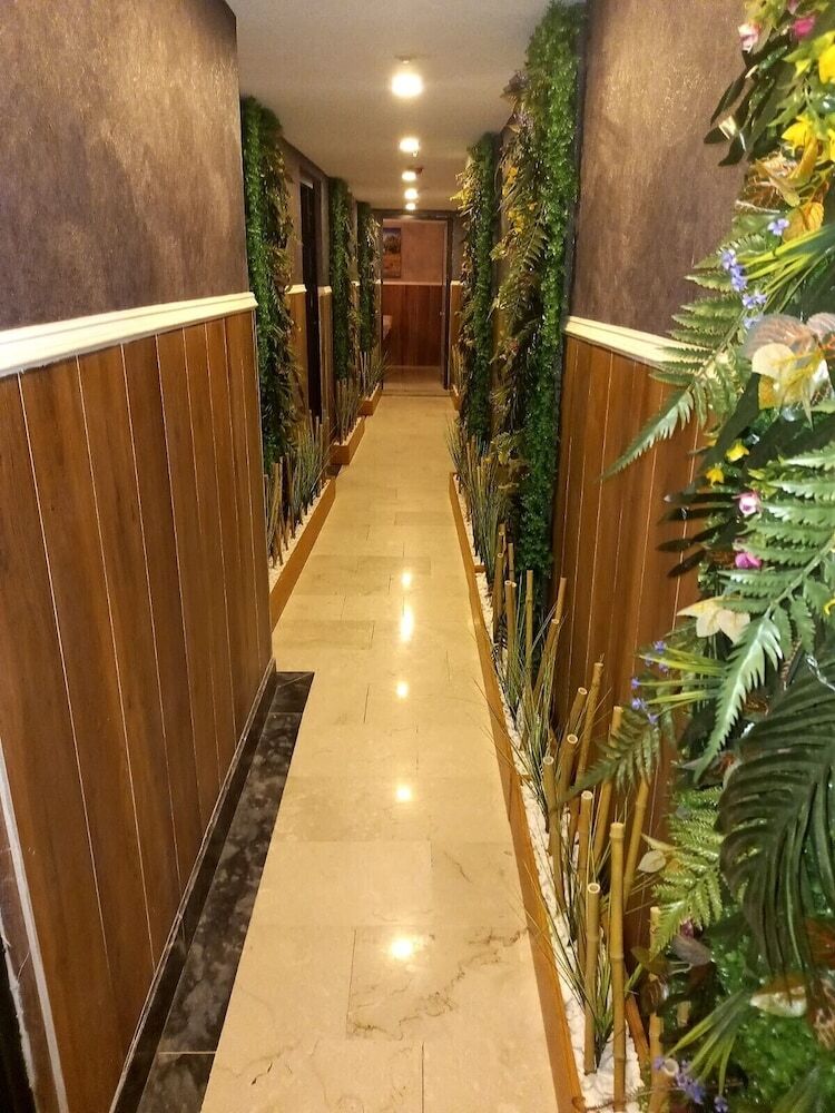 Golden Hill Hotel Downtown