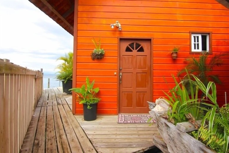 Orange House - Over The Water Rental