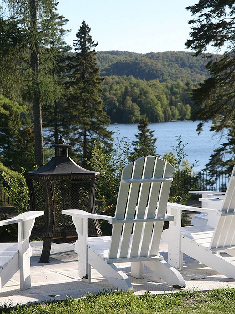 Hotel Auberge De La Tour Du Lac