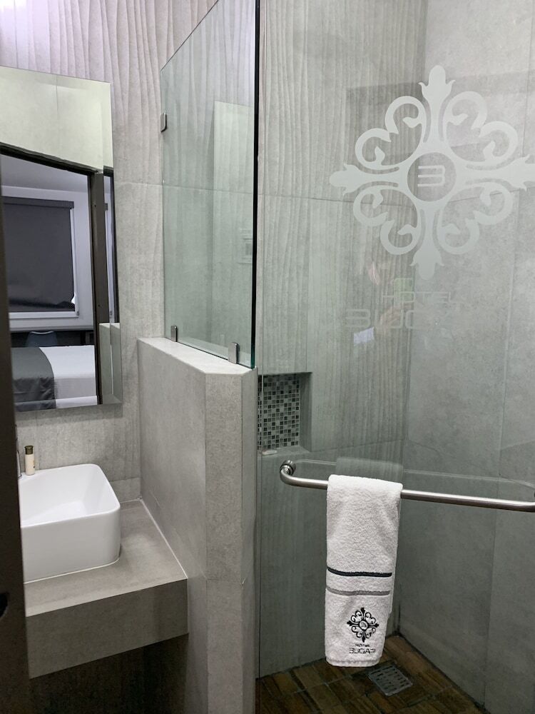 Hotel Bugari Aeropuerto Guadalajara
