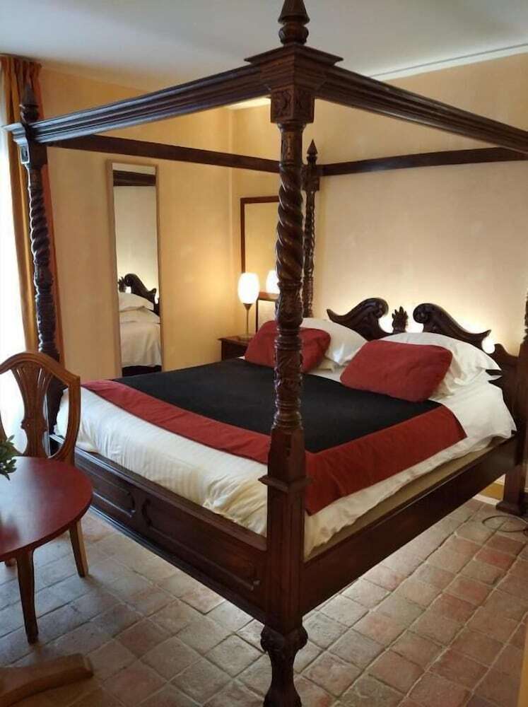 Hotel Logis H�tel Les Hauts De St Maure
