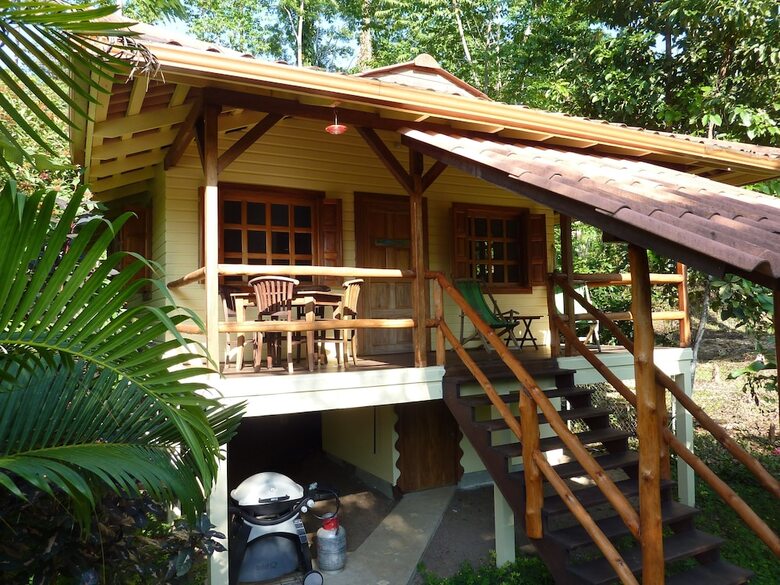 Bed & Breakfast Bluff Beach Retreat