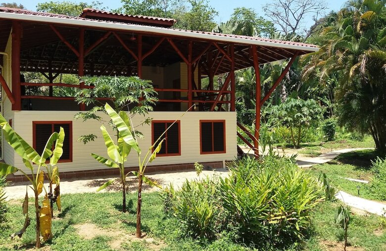Bed & Breakfast Bluff Beach Retreat