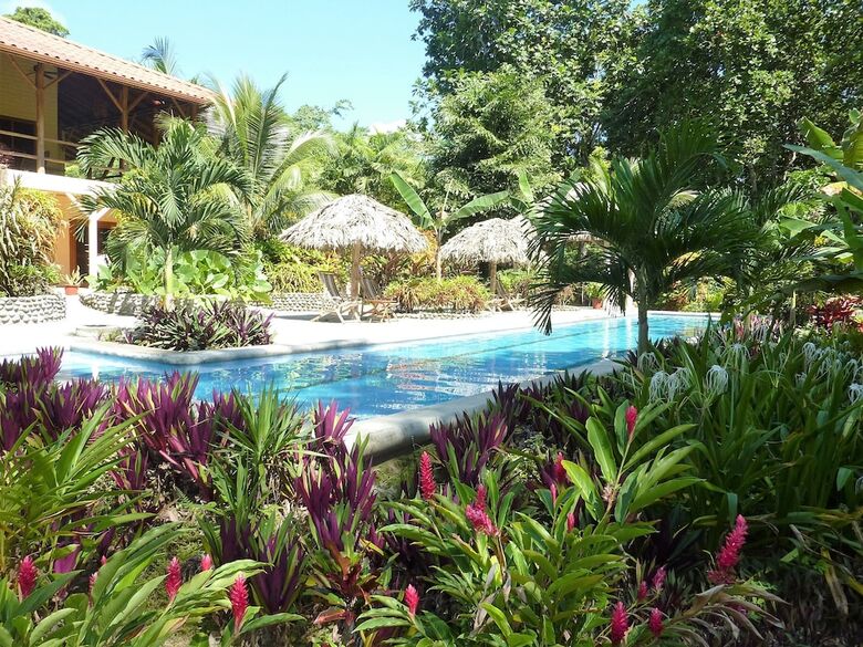 Bed & Breakfast Bluff Beach Retreat