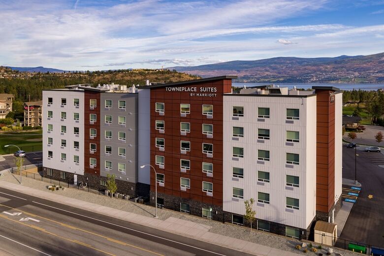 Hotel Towneplace Suites By Marriott West Kelowna