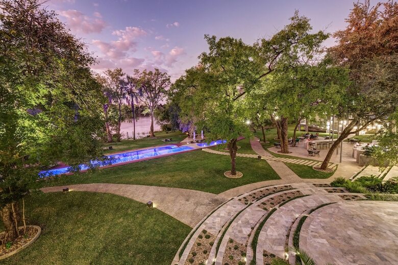 Palm River Hotel