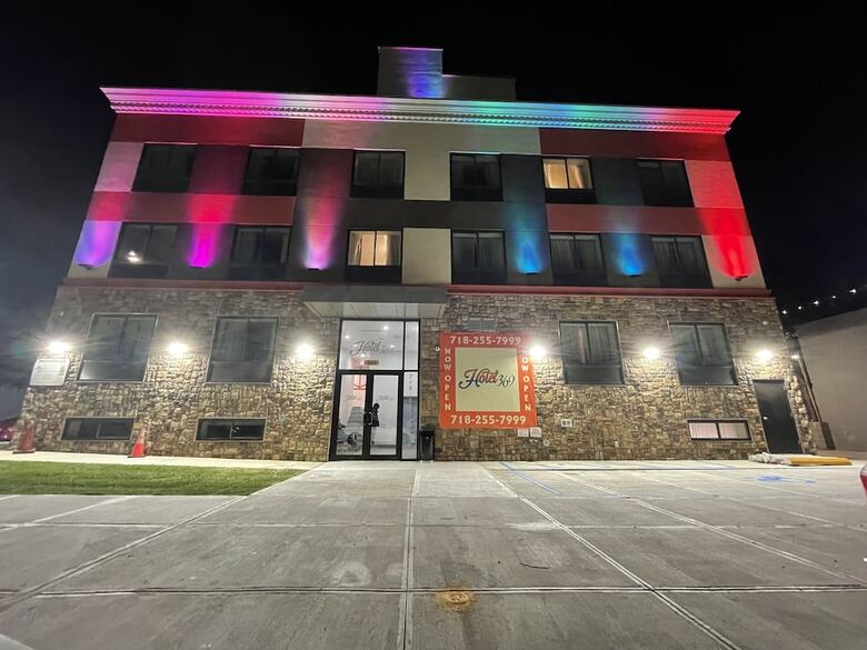 Hotel 369 Brooklyn