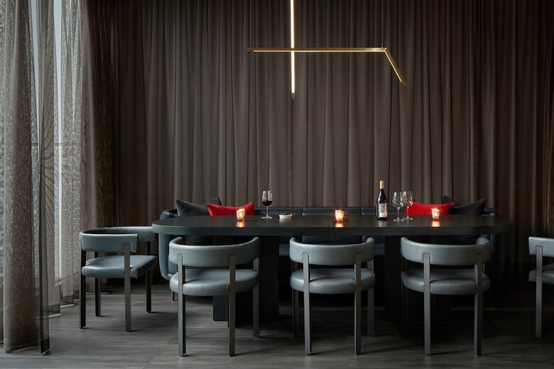 Hotel Courtyard By Marriott Melbourne Flagstaff Gardens