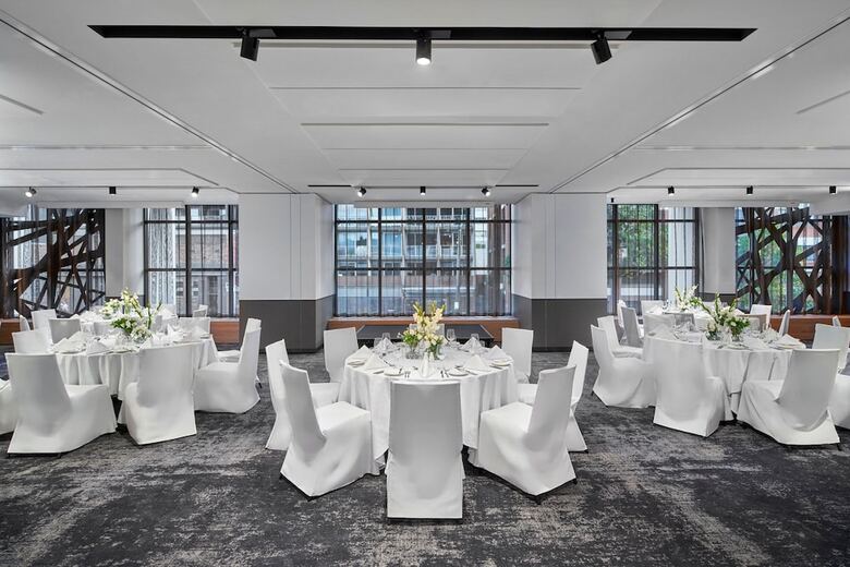 Hotel Courtyard By Marriott Melbourne Flagstaff Gardens