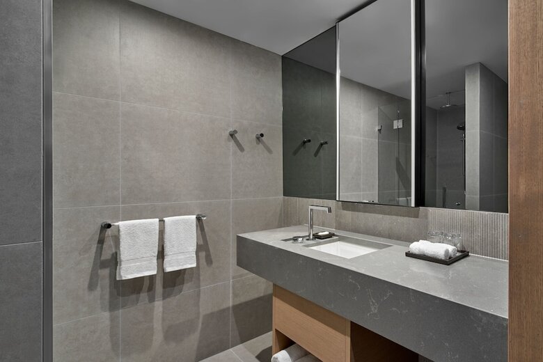 Hotel Courtyard By Marriott Melbourne Flagstaff Gardens