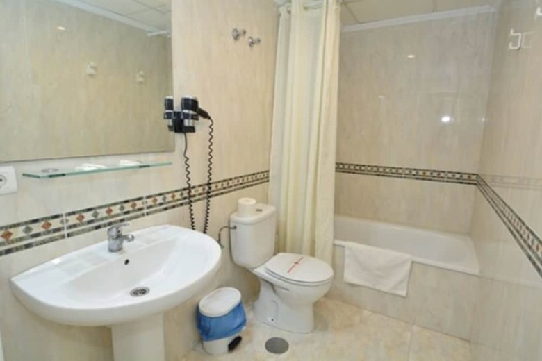Aparthotel HC Burriana Playa - Apartamentos Tur�sticos