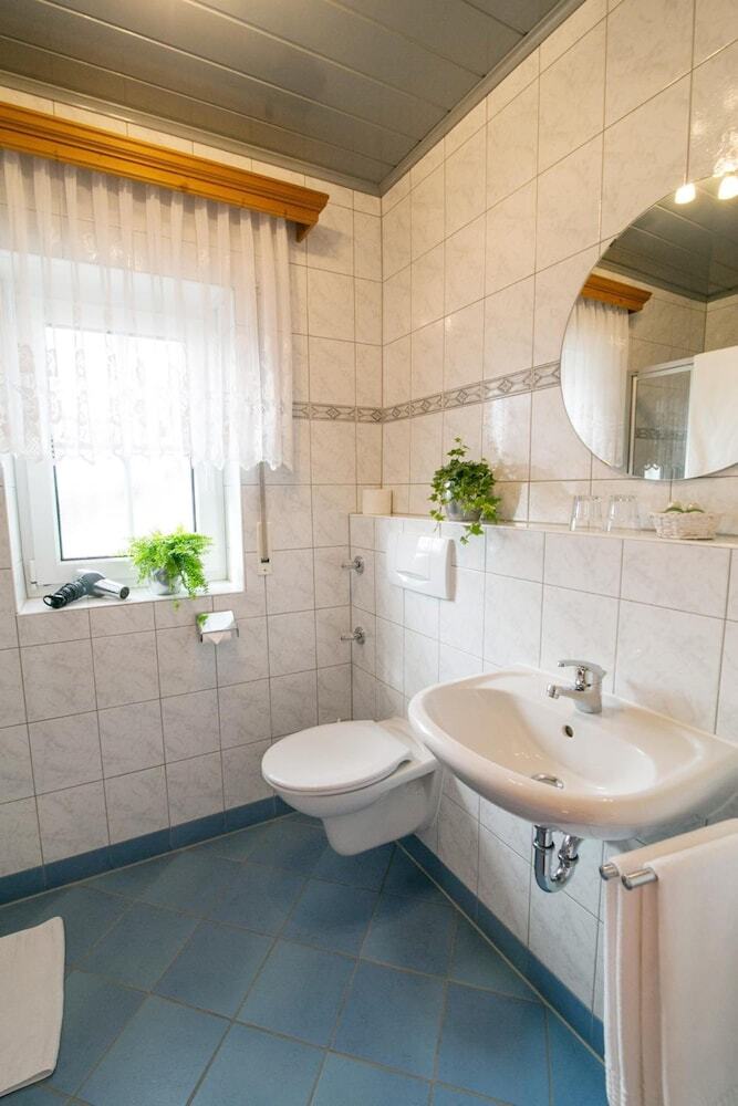 Bed & Breakfast G�ste- Und Boardinghaus Klara Birnbaum