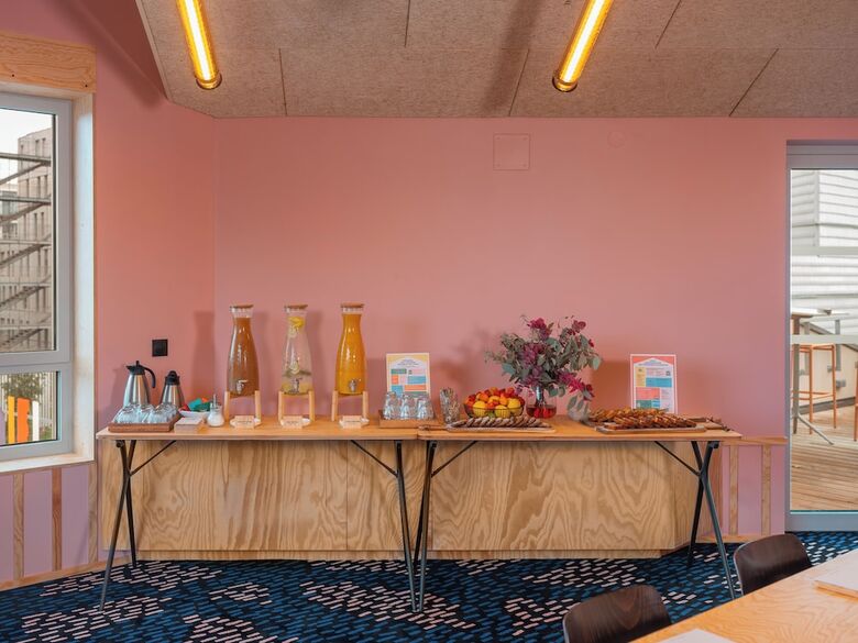 Eklo Hotels Bordeaux City Center Bastide