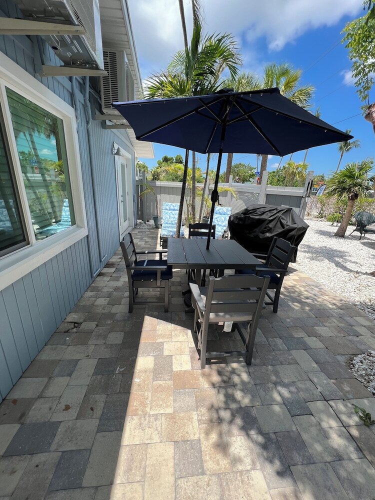 Hotel Tarpon Tale Inn