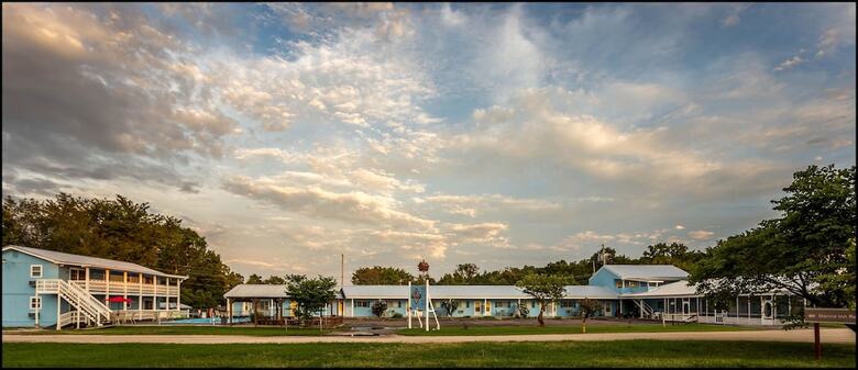 Hotel Marina Inn & Event Center