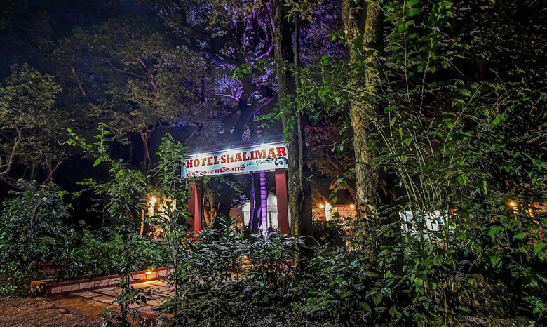 Hotel Treebo Shalimar In The Forest