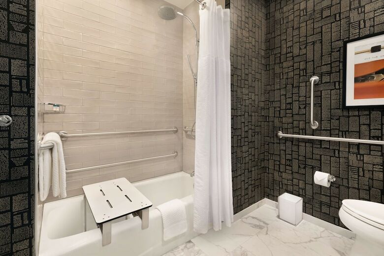 Hotel The Slate Denver, Tapestry Collection By Hilton