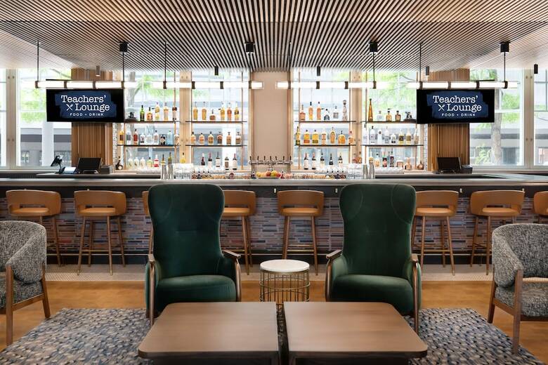 Hotel The Slate Denver, Tapestry Collection By Hilton
