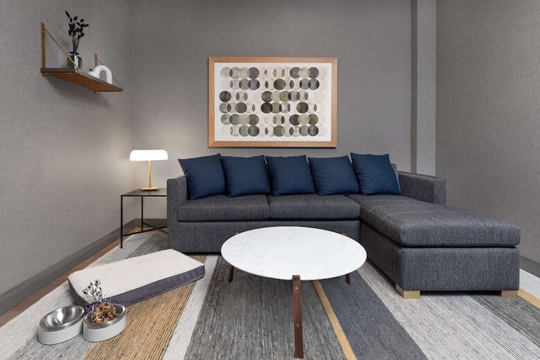 Hotel The Slate Denver, Tapestry Collection By Hilton