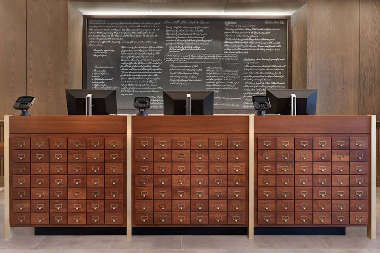 Hotel The Slate Denver, Tapestry Collection By Hilton