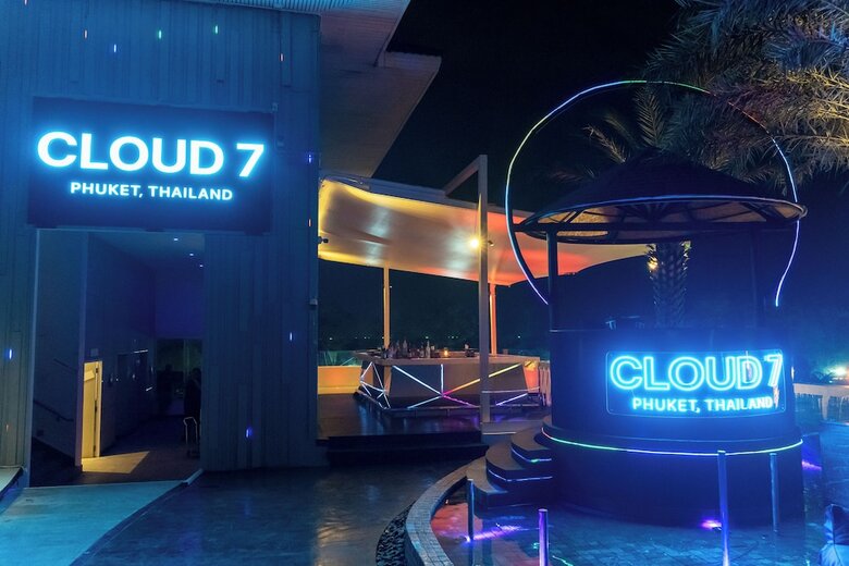 Hotel Radisson Red Phuket Patong Beach