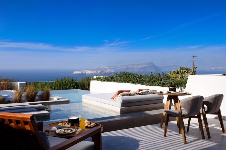 Potnia Theron Suites