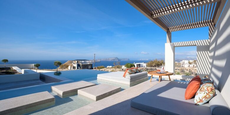 Potnia Theron Suites