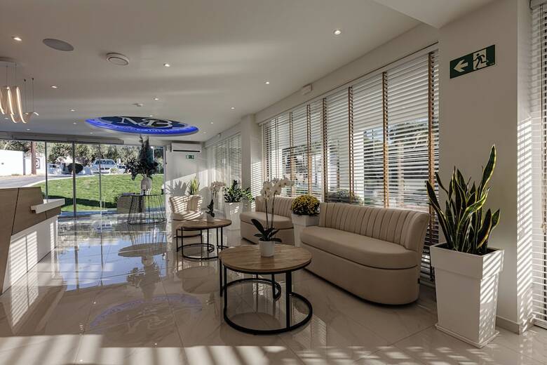 Mirage Bleu Hotel