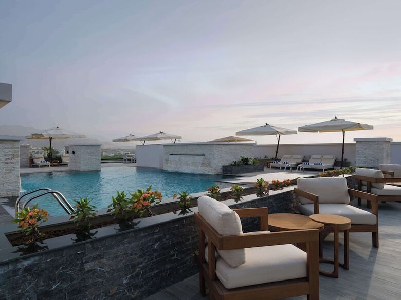 Hotel Doubletree By Hilton Muscat Qurum