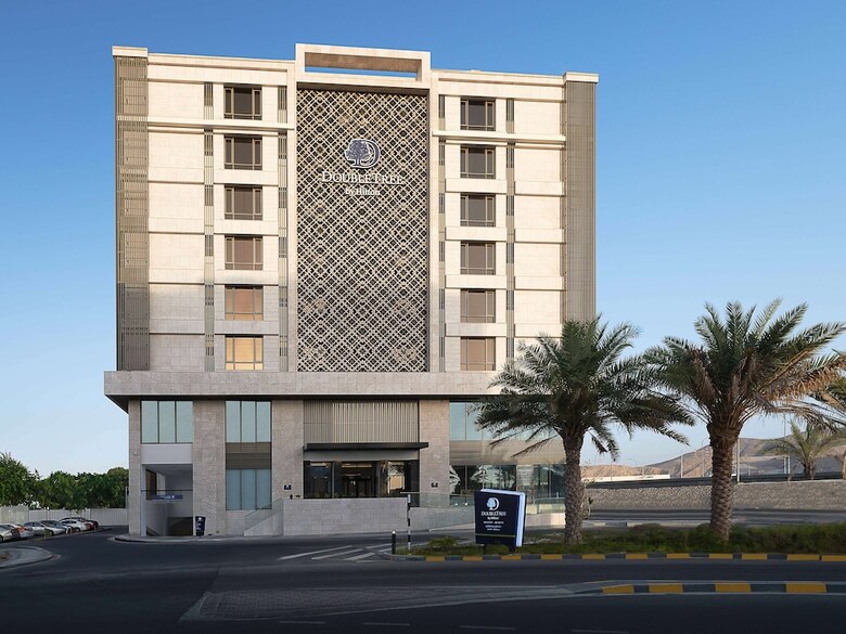 Hotel Doubletree By Hilton Muscat Qurum
