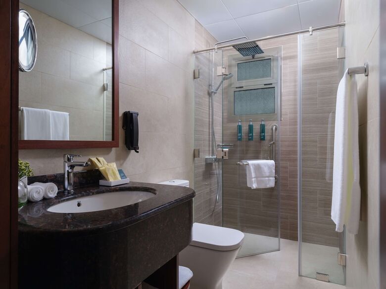 Hotel Doubletree By Hilton Muscat Qurum