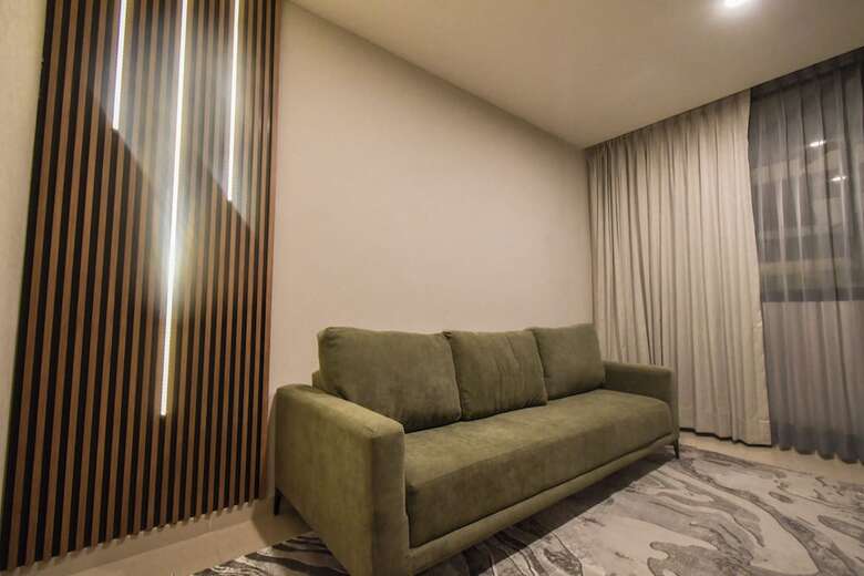 Expo Satelite 2750 Hotel & Suites