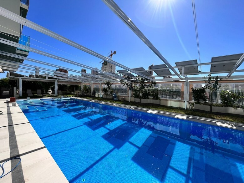 Aparthotel Apartamentos Oasis De La Cala