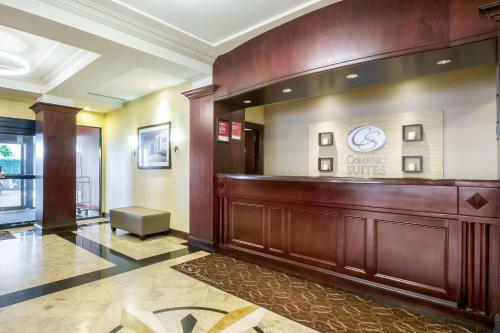 Hotel Comfort Suites Avenel