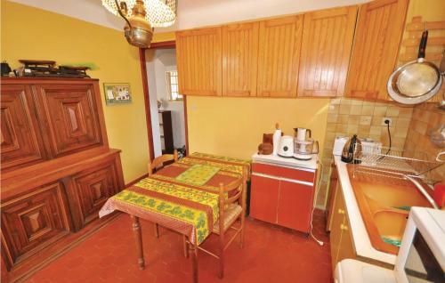 Holiday Home Chemin D�astouret