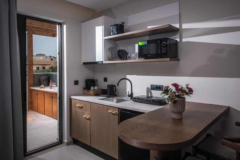 Vaya Suites By Omilos Hotels